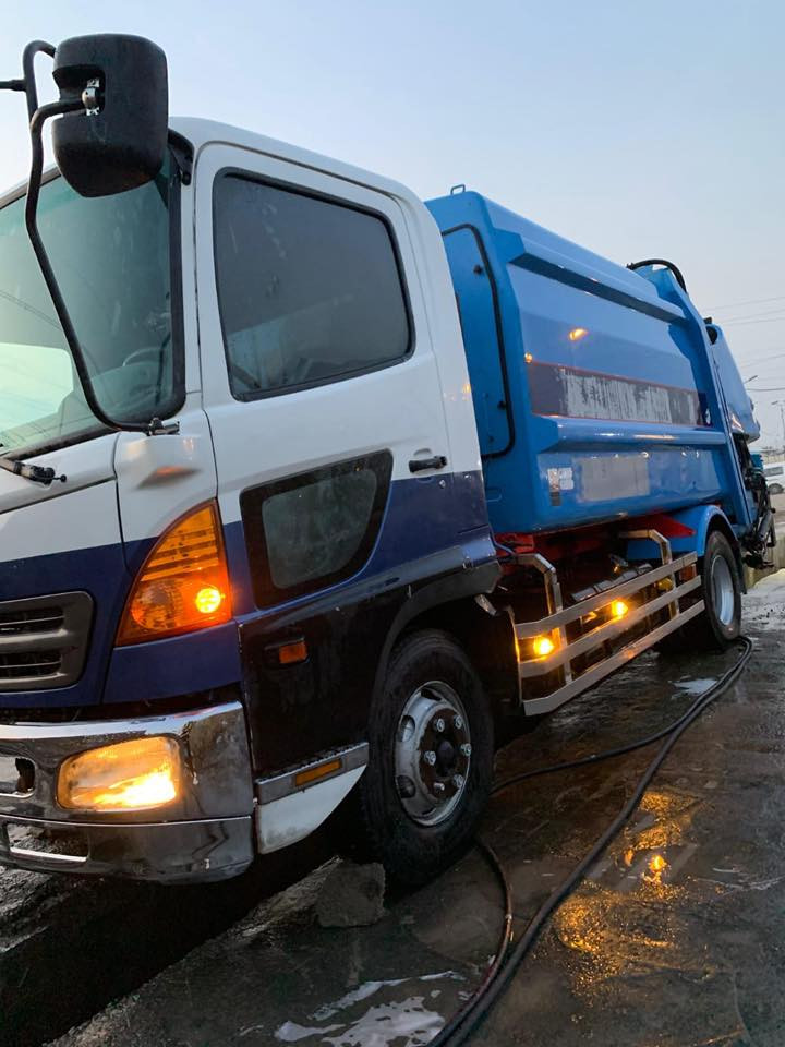 السلام عليكم كابسه للبيع 8ونص 6فول عادي
بسمي مكانها بغداد حالين شغلها بابو غريب حصوه شغلها شفتين الدرب ع 60 والعمال عله الدائره سياره جاهزه للستفسار
هذه رقمي وبلخدمه ‭0770 818 2130‬
