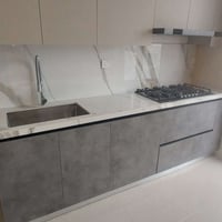 عندي شقة للبيع  مساحة ١٧٧م٢ ٣ نوم  ٢بلكونه ٣ حمامات  مجهزة بكاونتر ومط...