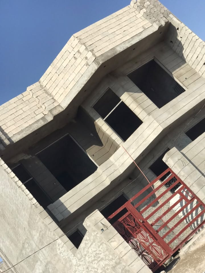 لباخ متفرغ حالين وهاذا شغلي ***********

