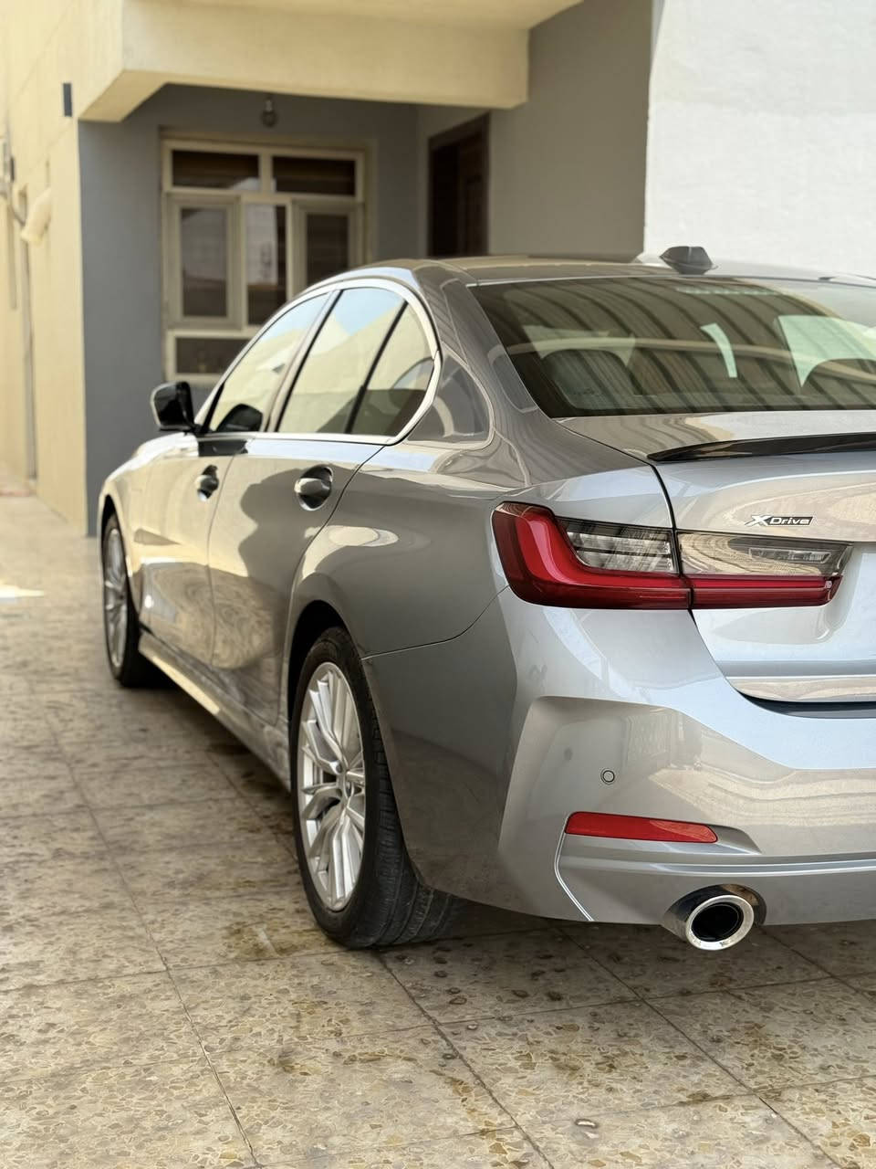 2024 Bmw 330  
اخوان السياره فول موصفات 1/1 
بس الدعاميه الاماميه وبدلتها 
ماشيه 24 الف 
صفر مسج 
بدون بارد بدون تكحيل السياره كلش نضيفه شخط واحد ما بيها ما مشتغل ولا كلوب بيها بالعافيه ع الياخذها 
سعرها 327 وبيها مجال بسيط 
مكان السياره بغداد
***********
