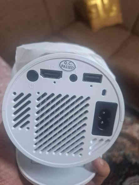 السلام عليكم متوفر داتاشو نوعية سمارت 
تشغل يوتيوب و نتفلكس و تربط الجهاز 
نوعية كلش حلوه وياها ريمونت خاص بيها 
السعر ٤٠ و التوصيل ٥ الف و إذا انت تجي عليها ب ٤٠و بيها مجال 
مكاني بابل مركز 
رقمي ***********
