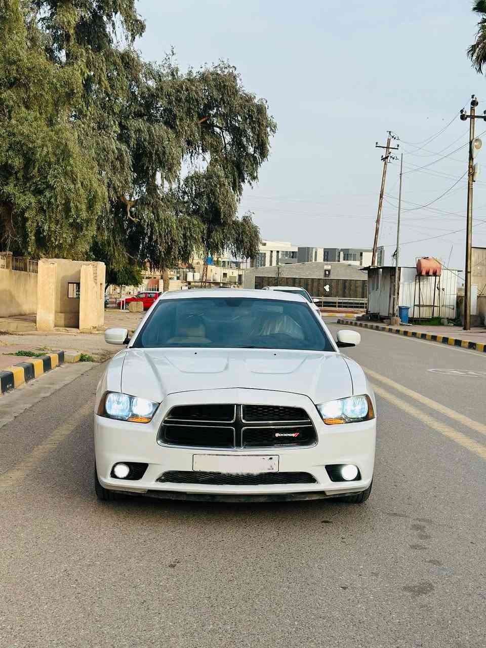 جارجر ادوات ادوات
بيع او مراوس
خليجي 2014
كفاله من الكص وضربه 
متوم طبق الاصل
سياره جديده مال جناي جاهزه للاخير
كير محرك حداديه كفاله
مكينه 6 سلندر 
عداد 260
شاشه جبيره SRT
غرفه عسلي 
تحكمات ستيرن 
شراي يتصل 
‭0773 522 7050‬
