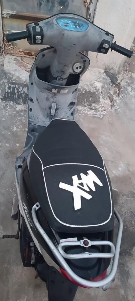 سلام عليكم دراجه ماكس قجمه ما مفتوح كفاله عامه ختم واحد السعر 850و بيه مجال حق الجيه مكاني البصره الجمعيات شارع الضريبه الرقم ***********
