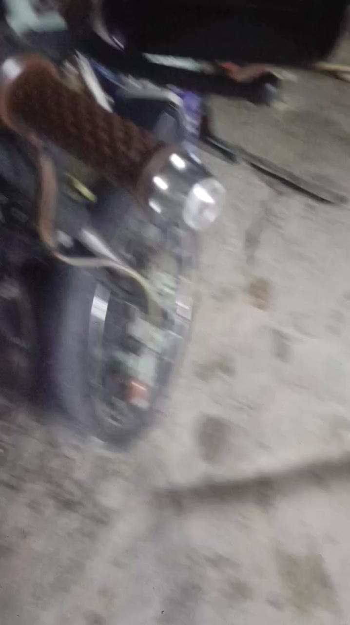 سلام عليكم دراجه يراني موديل خمسه وعشرين دراجه خير من الله ينقص ما بيه  مكاني بلديات رايده  800
783 854 7931


**إذا كنت صاحب هذا الإعلان وتريد حذفه لأي سبب، رجاءا أرسل رسالة إلى الدعم الفني**