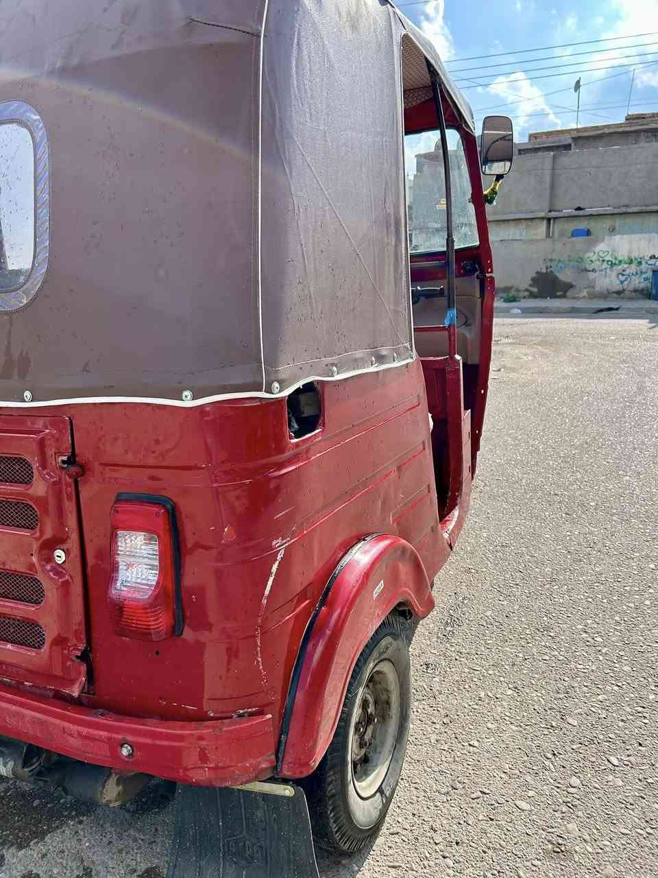 تكتك للبيع موديل 2019 اوراق المصطفى اوارق اصولي اتكفلك للترقيم مصبوغه عام تكتك كامله كبل لشارع ربع متصرف عليها 
السعر 4300 وبيها مجال 
المكان بغداد جسر ديالى شارع 70
***********واتساب

***********انتصال
