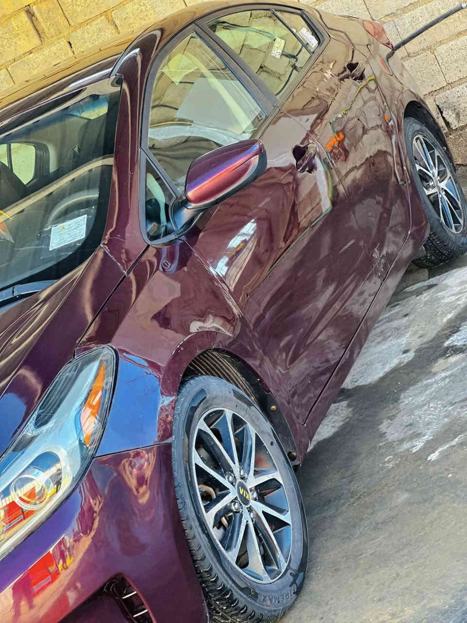 سلام عليكم لبيع كيا فورتي 2018 لون كرزي رقم بابل تحويل مباشر  وارد امريكي بيه
((3 قطع صبغ بدون أرباك بدون دواخل شاصي لغد مكفول  ))
وجاهزه عله آخر  نصبتها كلش حلوه محرك 2000 دوش ما مفتوح كير At المرغوب 
محرك كير حداديه تبريد مكفول سياره جاهزه ما ناقصه لو برغي كشافات إماميه تحكم استرين  جهتين بلوتوث 
سعر 112 وبيه مجال حك الجيه 
للاستفسار ***********
مكان سياره بابل المسيب
