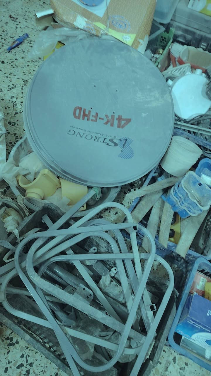 محل تعزيله غراض كله بلباكيت ونضيف الي يريد يتصل اقل من جمله والبيع المحل كله مومفردات يفيد الفاتحين جداد والمبلغ كولش قليل يفيد صاحب مشاريع جديده فرصه رقم *********** العنوان كوت حي جهاد قرب جامع جعفر صادق
