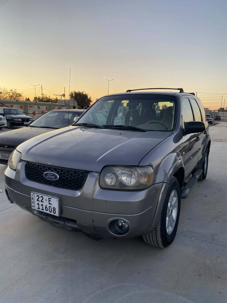 سكه يب موديل ٢٠٠٧ هه ليجي. سفري ليره يه. يه م بارجه بو يأ خ  سنه وي تا ٣٠ تازه يه بتاقه ي بانزيني هه يه. به ناو خومانه.  سياره كه كه مينه و كير تازه كوراوه. اوروبيم بو به ستاوه  تأثم بيش تايه تازه يه.  فول فوله. موا سه فاته  سعري ٧٥ مه جال  شوين كه ركوك  ***********. *********** كركوك, العراق
