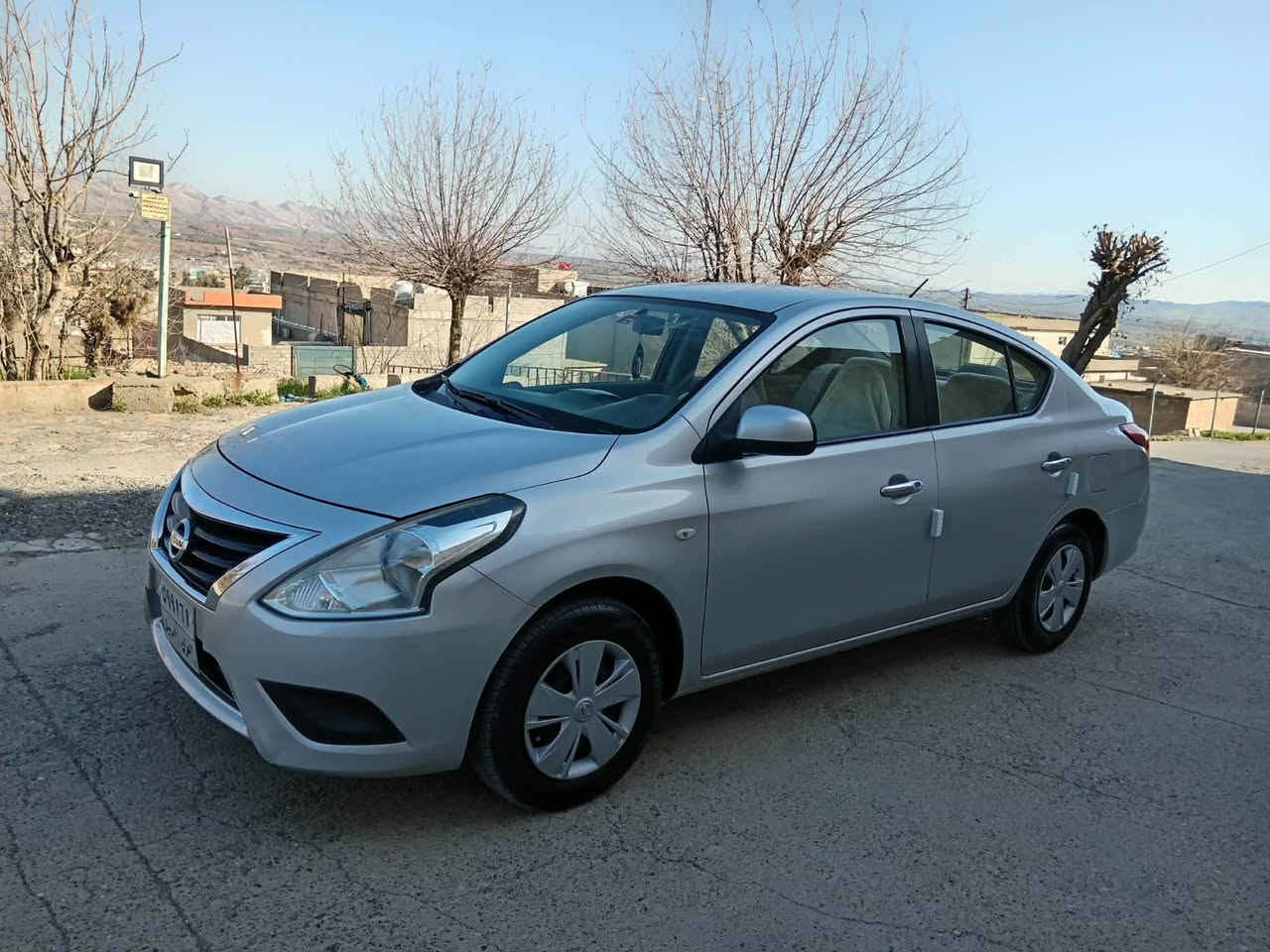 نیسان سەنی مۆدیل ٢٠١٨ بێ بۆیاغ دوو شوێن ساردی هەیە نمونە لە جوانی شاشە ئایپاد و کامێرا و ڤۆلیۆم یەدە نیکل چوارتایەی نوێی لەسەرە گێڕو مەکینەو توندوو تۆڵی بەشەرت سەنەوی بەسەر چووە سعری ٩٤ وەرەقە 
***********
*********** كويسينجاك, أربيل
