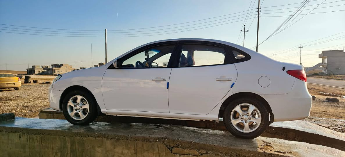 الانتره 2011 بدون صبغ بدون حادث فقط مكانين بارد بسمنه سنويه وارقام وهزه كلو جديد تدفىه تبريد كهربائيات كلو شغال صدر امامي خلفي طخم تاير كلو جديد السعر 122وبيها مجال للطيبين 
*********** والخاص مفتوح
