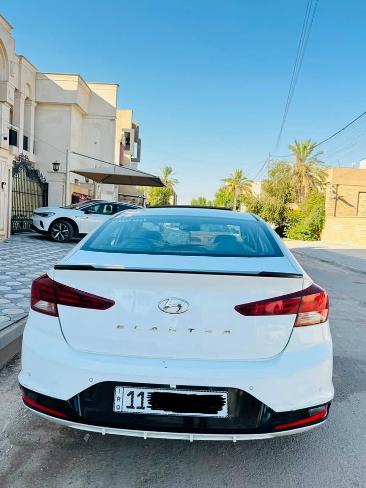 بيع مستعجل ماكو بهيج سعر

السلام عليكم للبيع النترا 2020 خليجي كفاله عامه ماعده ربع بنيد صبغ السياره جديده 

الهاتف /***********
السعر /133$

فول للخير مواصفات ١/١ 
تبريد قطعتين
داخل بيجي صاج كامل 
شاشه كامره دواره
تحكمات استيرن
اشاير بالمري 
بصمه
فتحه
كشنات كهرباء
لايت عالي ناصي زنون
جنطه بصمه
محرك 2000
ما مفتوح مكفول كير مكفول 
رقم بغداد انكليزي بسمي تحويل ثاني يوم
السياره ماشيه 58 الف حقيقي تخم تاير جديد 
السياره كامله مكمله ربع متصرف عليها 
العنوان بغداد
