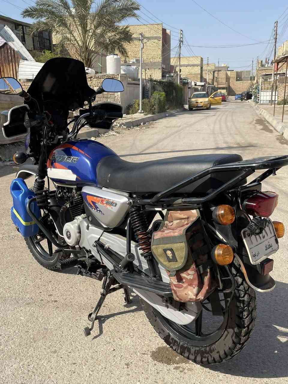 السلام عليكم بوكسر 21 جديدة الدراجة لاتنقيص ولا تبخير تخبل ما ناقصهة شي  رقم بغداد بسمي بنفس اليوم احول.   السعر 2000 مليونين وبيهة مجال مكاني بغداد الحسينية مال راشدية ***********
