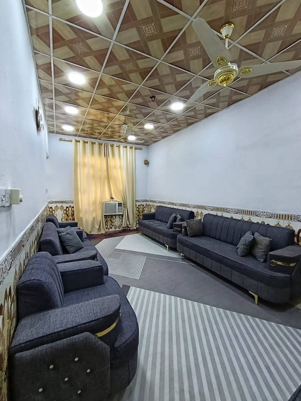 5.🏠 بيت للبيع 100 متر طابق ونص ب النداء قرب المدرسة الوردية، السعر 75مع مجال بسيط.
🔵الأساس صب والسقف الأول صب والسقف الثاني شيلمان طابوك معمل. 

🟤يحتوي الطابق الاول ع غرفة وصالة ومطبخ واستقبال وصحيات والطابق الثاني غرفة  وصالة وصحيات. 

للأستفسار ع هذا الرقم *********** واتساب
