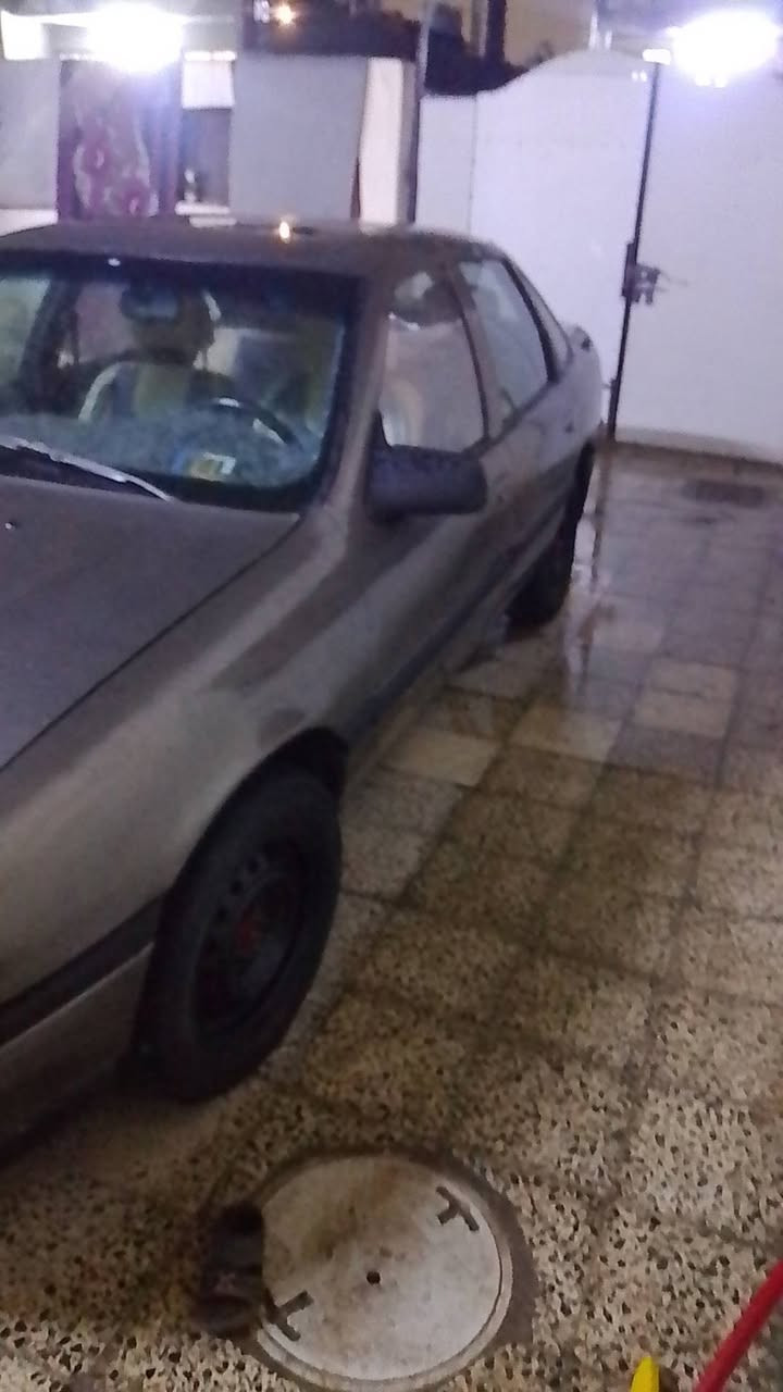 السلام عليكم اوبل فكترة للبيع محرك 1600 ارقام انكليزي اديالة وسنوية جديدة بسمي كير محرك صدر تخم تاير دوشمة جديد السعر 29 وبية مجال المكان بغداد العبيدي الرقم ***********
