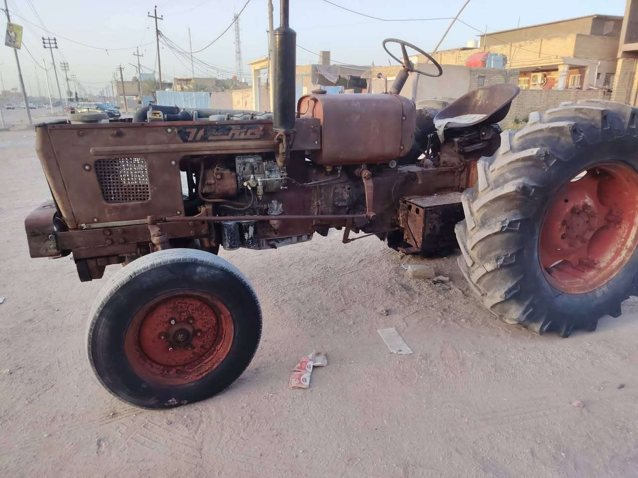 للبيع عنتر موديل 87 مكينه بلاديه وجاهزه نكره سلف بيهه سنويه بس بدون تحويل محرك جديد قطربخار مابيهه السعر 3500بيه مجال المكان بابل للاستفسار ***********
