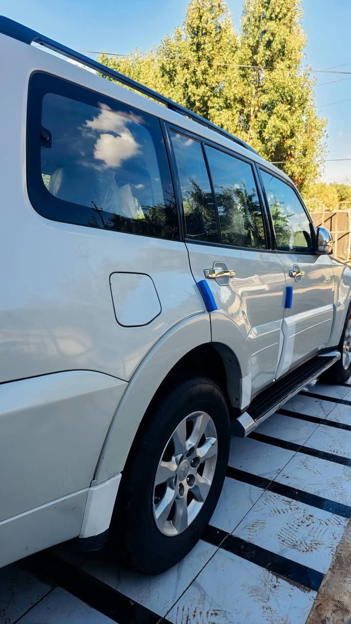 للبيع ⭕️
باجيرو حبتور خليجي موديل 2014

مكفوله كفاله عامه 

سيارة على وضع شركة استخدام شخصي ماشيه99 حقيقي  مكفولة من كلشي رقم دولي بسمي سيارة كير محرك 6سلندر 3500 كفاله

 فول مواصفات

 تبريد 3 قطع

7راكب فورويل

 كشنات جلد كهربائي

 فتحه 

دمام خلفي 

كامرة خلفية 

مري كهربائي  

المكان الديوانية                                                                              ***********
