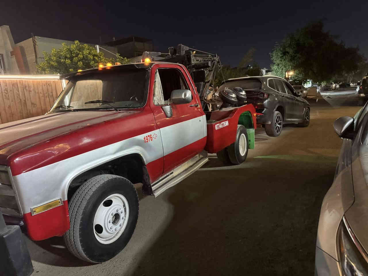 إسلام وعليكم  من رخصة مدير الكروب أعيد النشر بسبب الوعود الكاذبه شوفر سياره خير من الله تخم تاير حداديه تمان محرك ٣٥٠ جديد حماله موديل ٧٦ رقم بصره مشروع وطني شرط التحويل السعر ٤٥ وبيه مجال كلش قليل للستفسار اكثر اتصل عله الرقم ***********
