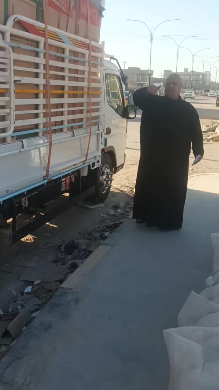 شطره الفتاحيه قرب مستشفى الامل ناجي الهلالي *********** وهذه رقم الهاتف أبوتوصيل مسلم 0782104955
