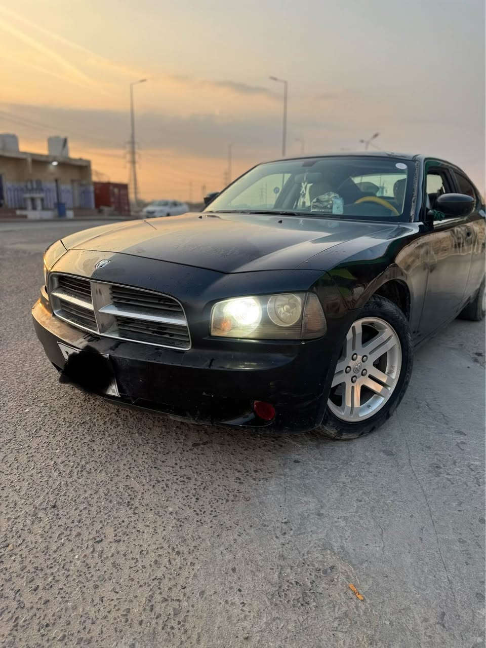 سلام عليكم للبيع جارجر ادوات 2010 محرك 3.5 كير محرك نضيفات تخم تاير شاشه جبيره سياره حلوه سعره 26 ورقه مكاني بصره 
*********** البصرة, العراق
