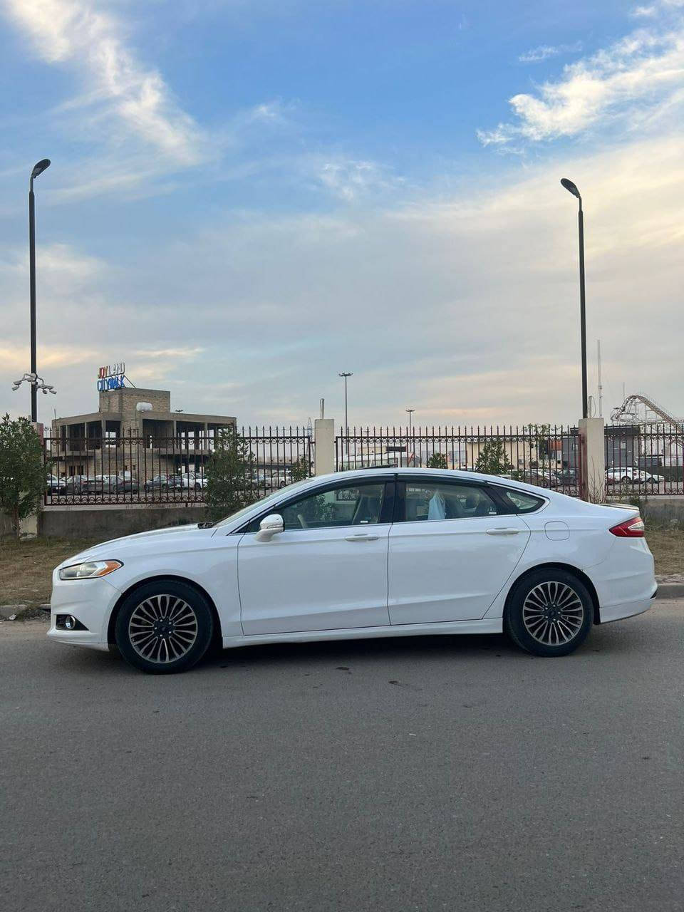 فورد فيوجن 2015 
وارد امريكي كلين تايتل بدون حادث
محرك 1500 تيربو.

نظام شاشة معلومات ونظام SYNC
بلوتوث واتصال هاتفي
كاميرا خلفية
مثبت سرعة
وسائد هوائية متعددة
نظام ثبات سرعة إلكتروني
تبريد ثلج لايقاوم 
نظام دخول وتشغيل بدون مفتاح
بصمه باب 
تدفئه كشنات 
رادارت  نقطه عمياء
اشاير مري جانبيه 
سلايد رووف 
سبايدر خلفي
مضله خلفيه 
تايرات ويل كب

السعر 100 ورقه

مكان بغداد البلديات ***********
