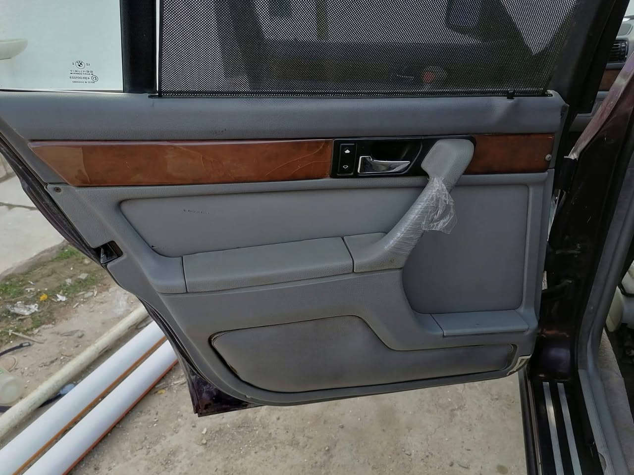 السلام عليكم اعزائي بي ام موديل ٩٢ حجم ٧٣٥  غرفة جلد دبل ارباك ٣ بردات بلادي سلايت كير ومحرك جدد حدادية امامي خلفي جديد تبريد تدفئه شغال تخم تاير +ويل خلية جديد جديد كهربائيات ١٠٠/١٠٠ سنوية لل ٢٧ سكليتر كهرباء السيارة خير من الله السعر ٦٣ للاستفسار ***********
