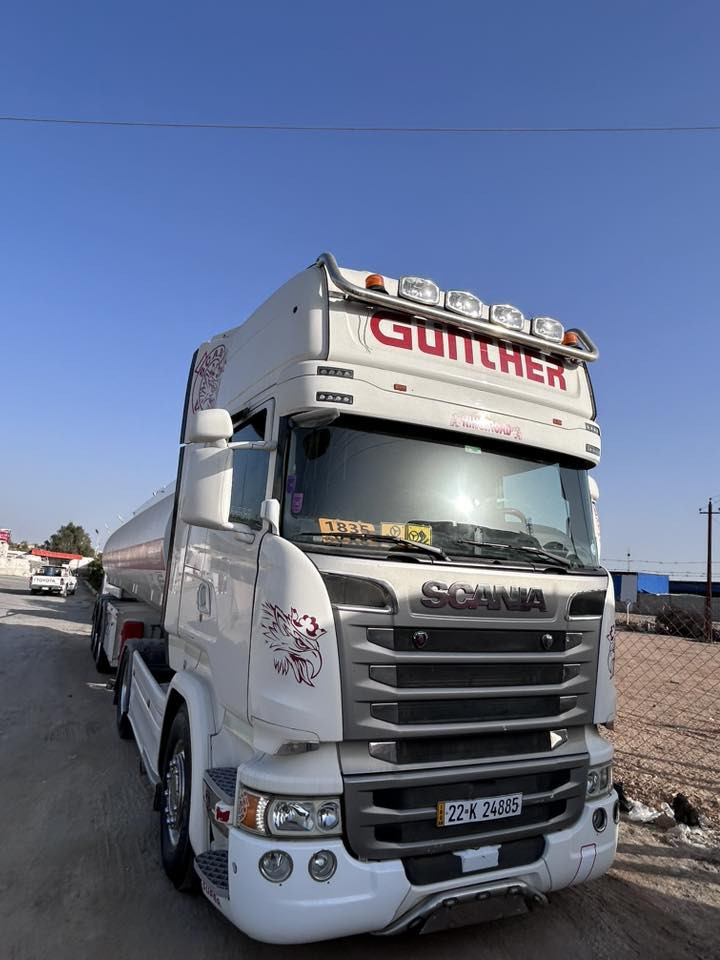 سكانيا 2016 رقم اربيل ب اسمي .  ((للبيع بسعر مناسب))
كير اوتماتيك
جديدة برغي مابيها نقص
السيارة تخم تاير جديد هية وصهريجها 
الصهريج يوسف حجي عمر اخو حازم ماكو فرق
ويالة كروم 
السيارة بيها  GPS
طوناج جديد وتكيالها جديدة
فول للأخير السياره
(مابيها اي نقص لاتقارنها بوحدة راكضة)
للاتصال
***********

***********
