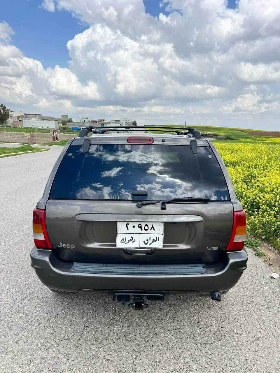 Jeep 2000
سةنةوي بةسةرجوة

سعري 60 وةرةقة 
بي بوياخ بي ليدران كير و مةكينةي بةشةرت

***********

***********     كركوك
