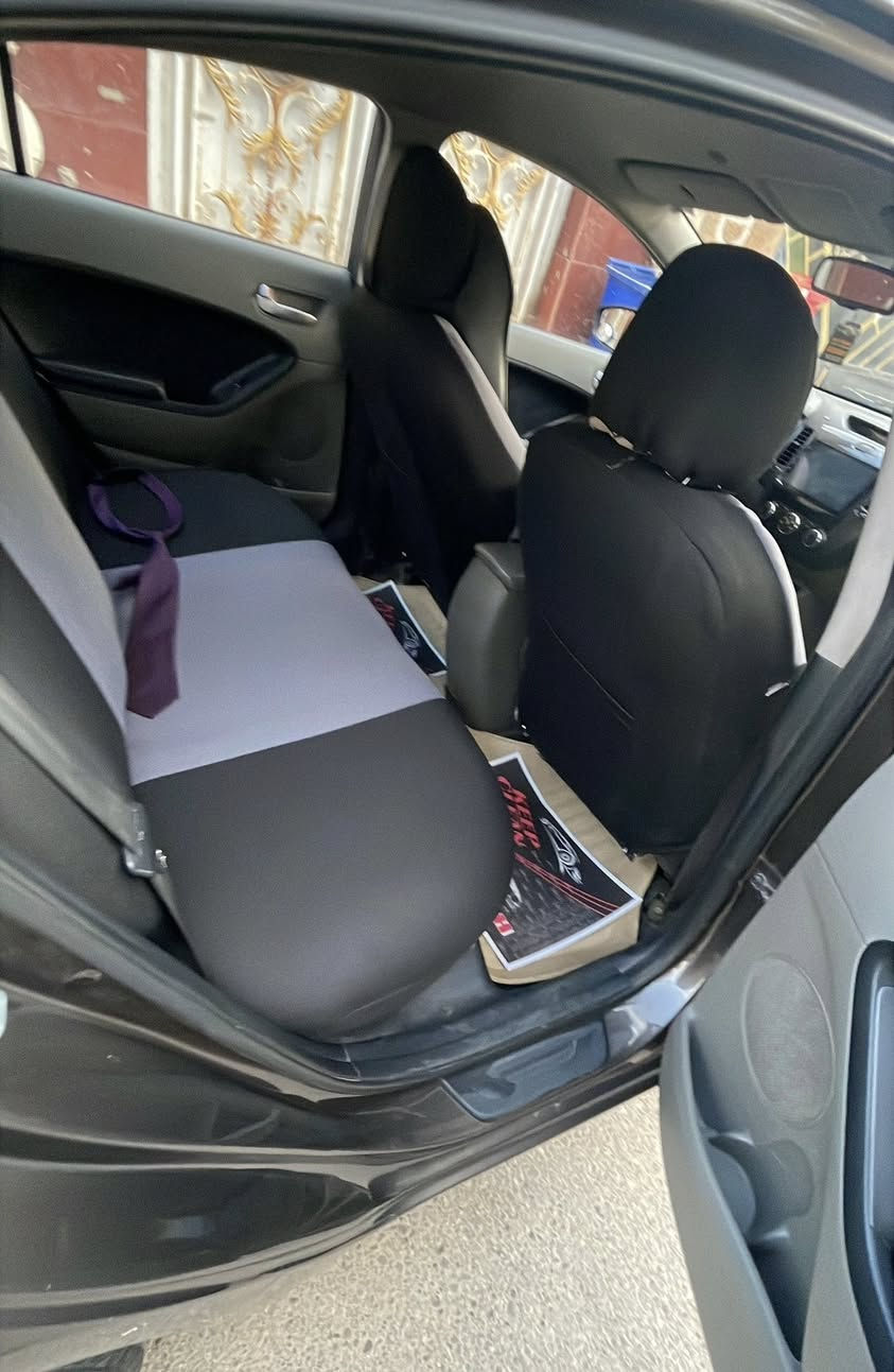 كيا سيراتو خليجي 2015 سعر (115)وبيها مجال
ماشيه208 الف بيها بارد باب خلفي وجاملغ امامي 
مواصفات
شاشه  و تحكمات 
حساسات خلفيه 
نظام سكيورتي وتشغيل عن بعد
بصمه كشنات جلد 
نظام صوت سستم مضخم
حداديه كامله وجاهزه 
كاميرا خلفيه 
كير ومكينه بلادد 
سياره جاهزه (مال بيت) 
ميكنه 1600دوش 
مكان سياره بغداد 
***********
