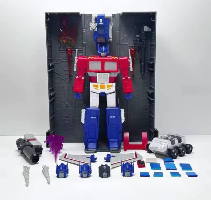 مجسم Transformers Studio Series 86 Commander Class Optimus Prime (أو الإصدار المعدل MD-005)، ويتميز بتصميمه الكلاسيكي المفصل وملحقاته المتنوعة. 
للبيع السعر خاص
متوفر توصيل لجميع محافظات العراق


**إذا كنت صاحب هذا الإعلان وتريد حذفه لأي سبب، رجاءا أرسل رسالة إلى الدعم الفني**