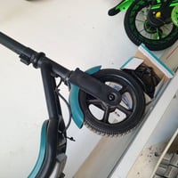 اسلام عليكم سكوتر شحن جديد مامستخدم  للبيع سعر 100بطاريه ليثيوم سرعه 2...