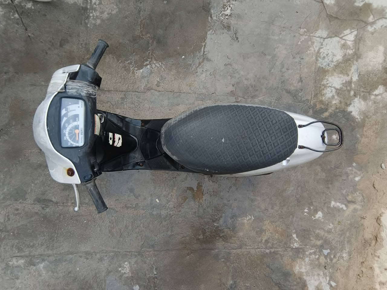 السلام عليكم
بيع دراجة نارية سازوكي 60 
السعر 225 الف دينار وبيه مجال
السرعة 60km 

العطلات:

الكابريته رايدلها تنظيف 

لبريك الگدام مكسور 

الباقي كلشي نظيف

للتواصل: ***********

العنوان: البصرة_ابو الخصيب_طريق الصحراء
