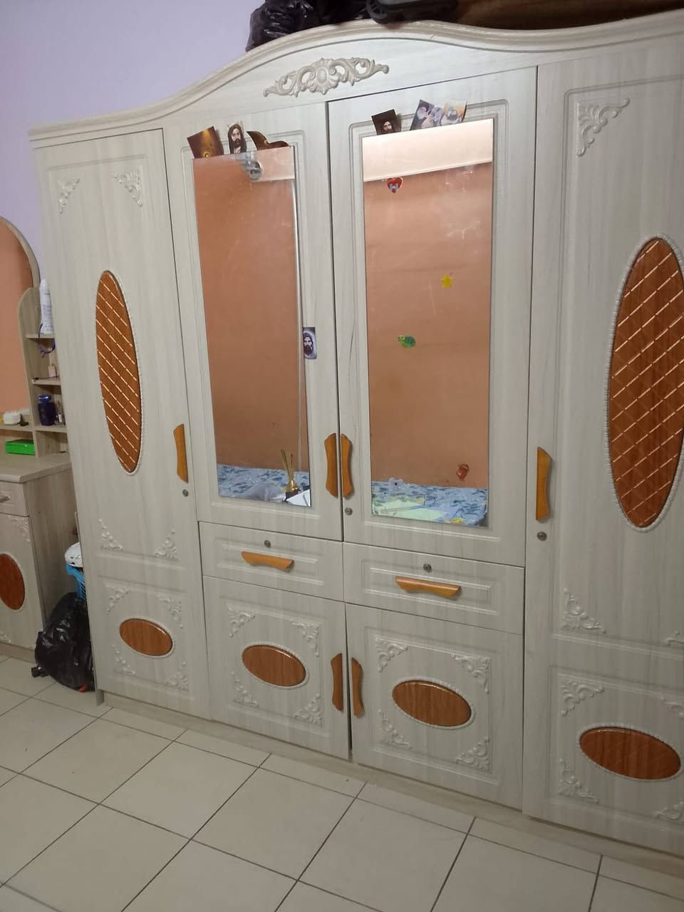 عندي هاي الغرفه شبابيه البيع كلشي مابيه السعر 125


**إذا كنت صاحب هذا الإعلان وتريد حذفه لأي سبب، رجاءا أرسل رسالة إلى الدعم الفني**