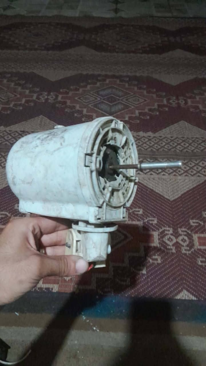 للبيع راس مع ماتور هواية شغال مية المية جرب قبل م تاخد ٧٠ ش الواحد


**إذا كنت صاحب هذا الإعلان وتريد حذفه لأي سبب، رجاءا أرسل رسالة إلى الدعم الفني**