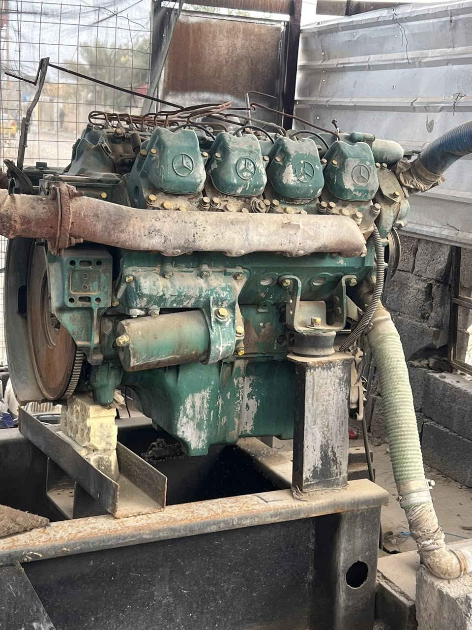 السلام عليكم مكينه البي 8بستم بيهة بوشه معبره مي للبيع ***********
