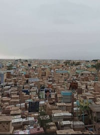 النجف الأشرف • مقبرة وادي السلام • كوستر سياحي مكيف