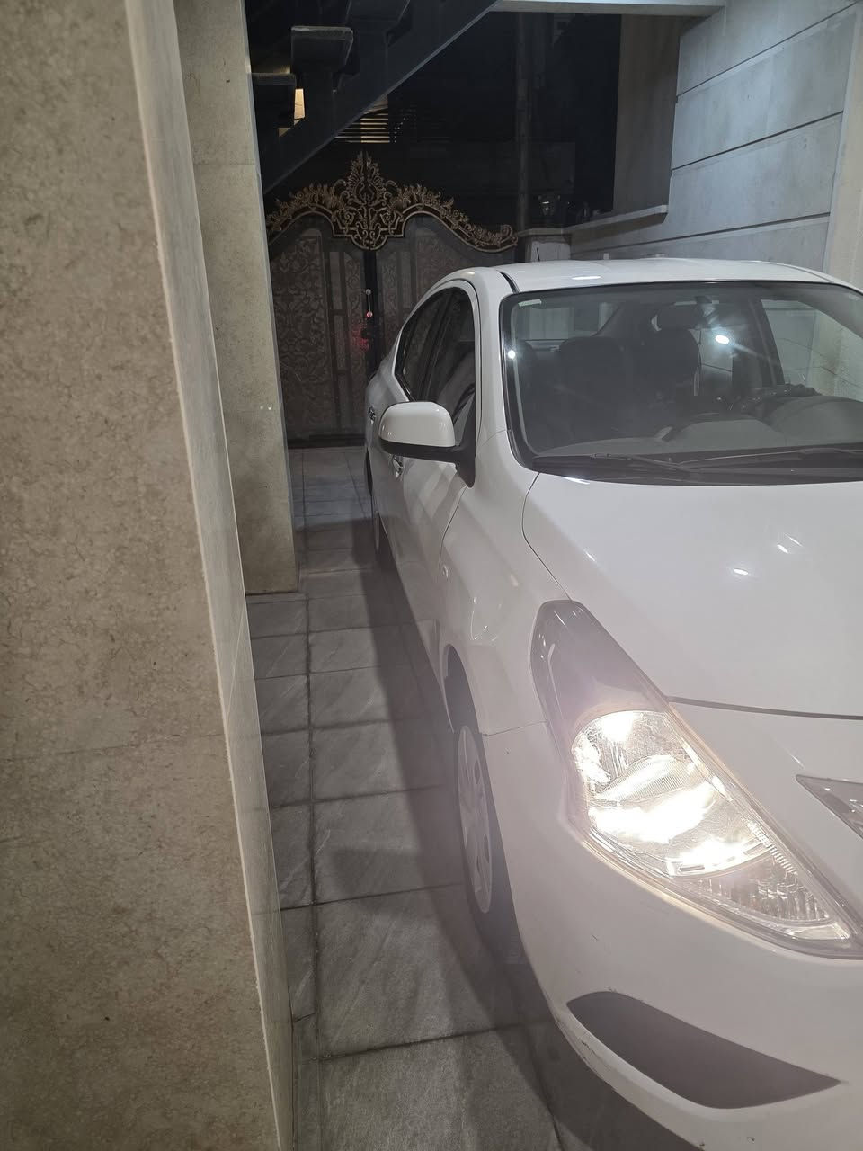 السلام عليكم
للبيع 

سني هندي 2019 سياره نظيفه 

ماشيه 60  الف 

تحويل ثاني يوم 

رقم سليمانية 

تبريد ثلج 

تخم تاير جديد 

بيها ضربه صغيره اقل الشبر 
بطارف الجاملغ تجي بارد 

سياره نظيفه جداً 

السعر 105 $

بيهه مجال بسيط
عنوان /بغداد العامرية 
للأستفسار ***********
