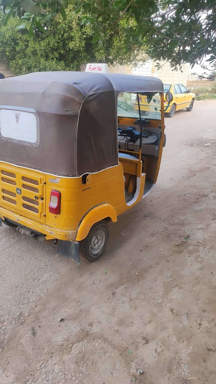 السلام عليكم شباب تكتك البيع موديل 20شهر8تكتك تخم تاير كهربائيات كله شغاله اوراق وكيله شاكر ابو المجر ميسان العماره***********
