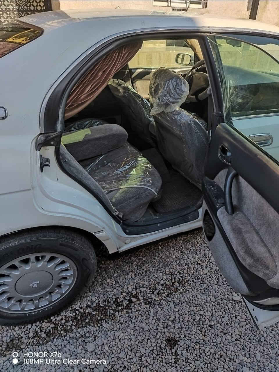 السلام عليكم بطه منفصل 95لون ابيض كص مسجل نينوه سنويه  صاقطه محرك بي رخاوه قليل تحويل وليس   وكاله السعر 36وبيه مجال وذا مراوس حسب القناعه  تصل عل رقم ***********
