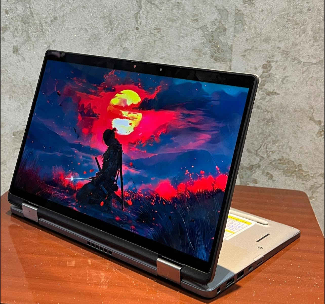 💻 لابتوب وبنفس الوقت آيباد! | Dell Latitude 7320 (2-in-1) 🔥
شاشة لمس وقلاب 360 درجة، بلمسة واحدة يتحول من لابتوب عملي إلى آيباد للدراسة والمشاهدة!
الجهاز بحالة الوكالة (جديد تماماً زيرو) وبسعر جداً مميز!
✨ المواصفات الأساسية:
 المعالج: Intel Core i5 (الجيل الحادي عشر) - أداء سريع وقوي جداً.
 الذاكرة (الرام): 16GB (سلاسة تامة بفتح البرامج بدون أي تعليق).
 الهارد: 256GB SSD (سرعة فائقة بفتح الجهاز وبلمح البصر).
 الشاشة: فول إتش دي (Full HD IPS) لمس قلاب، ألوان خيالية ومريحة للعين.
 كارت الشاشة: Intel Iris Xe Graphics (ممتاز للشغل والبرامج والألعاب مثل ببجي).
🛠️ الإضافات والمميزات:
 كيبورد ضوئي (ينور بالظلام).
 كاميرا ذكية مع غالق خصوصية يدوي (تقدر تسد الكاميرا بيدك).
 تصميم نحيف وخفيف الوزن وبطارية ممتازة.

💰 السعر: 450 ألف دينار (شامل التوصيل مجاناً!) 🚚
📌 الحالة: نظيف جداً بحالة الزيرو (شبه جديد).

📞 للحجز أو الاستفسار: راسل الصفحة مباشرة، أو اتصل بنا / راسلنا واتساب على الرقم:
*********** 📱
📍 التوصيل: متوفر وسريع لجميع المحافظات.
