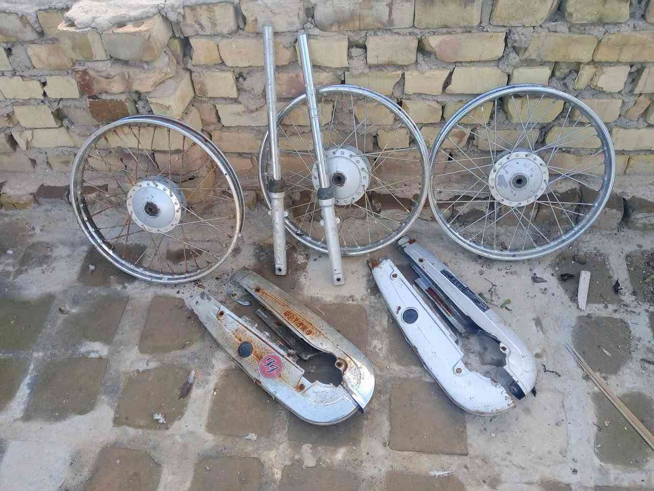 سلام عليكم اغراض مستعمله للبيع مكان حله سعر كلهن 40 مجال 
***********
