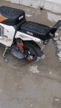 دراجه شحن HLS جديد مستعمل شهر واحد بطاريه 32 شد قبل ٤ ايام  السعر ٤٥٠ قفل اليريد يتصل على هذه الرقم *********** المكان ديالى بعقوبه المفرق
