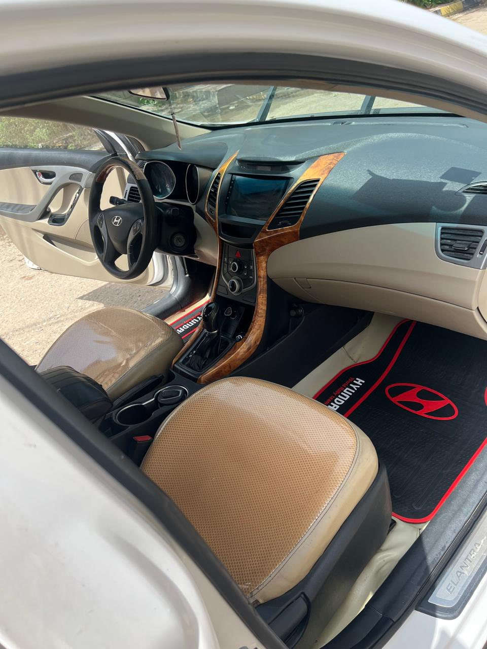 سلام عليكم النترا خليجي مديل16 فول مواصفات مري شفط تحكم سترين فتحه سقف مكينه 1800 دوش سياره كفاله عامه ما عده بس جاملغ الامام بي بارد كد شبر لباقي كفاله كير مكينه حدادة تبريد 100‎%‎ العنوان بصرة السعر130 وبيها مجال قليل رقم الهاتف:***********
