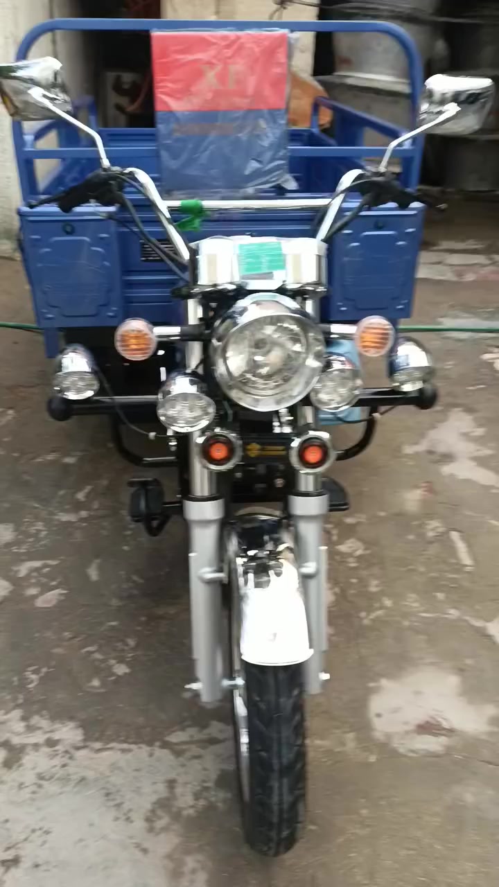 السلام عليكم عندي ستوته موديل 2023اشتريته جديدة ماصارله عشرين يوم واريده 2مليون و900وبيه مجال للشراي للتواصل على هذا الرقم ***********
