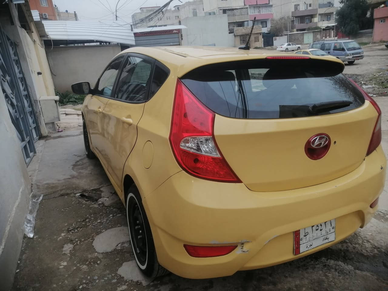 السلام عليكم  
للبيع او مراوس بخصوصي اكسنت هش باك 12 رقم بغداد بسمي سنويه 29 
غرمات وهيئه صفر  لسياره بيه تبديل بوند وجاملغ بدون دواخل كير عادي وبيها كابون المكان موصل  الستفسار على الرقم ***********
