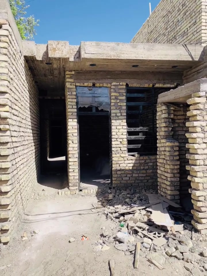بيت م100  سند 25 العنوان شارع ابو علي مقابل جامع الحمزه للاستفسار ***********
