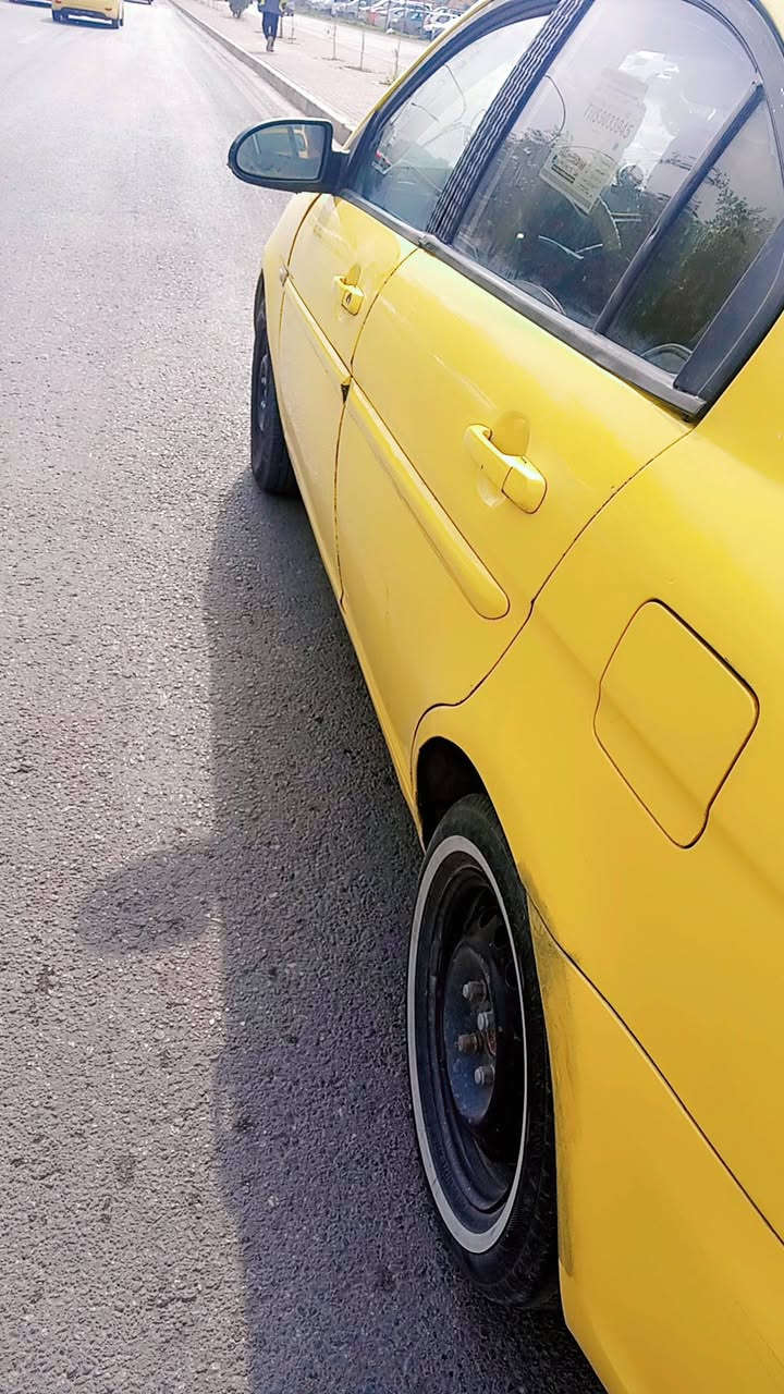 السلام عليكم سياره اكسنت 2010 كير توماتيك محرك 16 اثر نافخ هيئه غرامات صفر كربون بنزين ورقي شرط التحويل الوكاله تفاصيلها موضحه بالمقطع الفيديو السعر 77بيه مجال قليل خاص مغلق اتصل ***********
