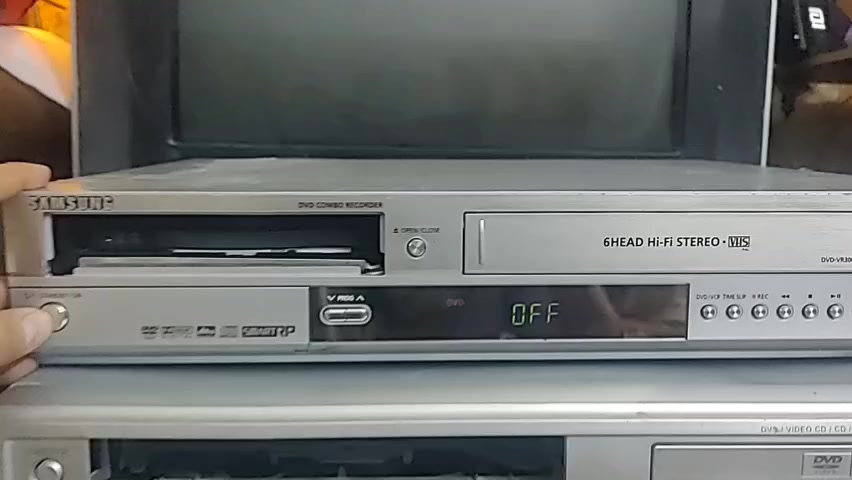 ٥٠ الف مع التوصيل
فقط نقص باب الديفيدي
بدون ريموت


**إذا كنت صاحب هذا الإعلان وتريد حذفه لأي سبب، رجاءا أرسل رسالة إلى الدعم الفني**