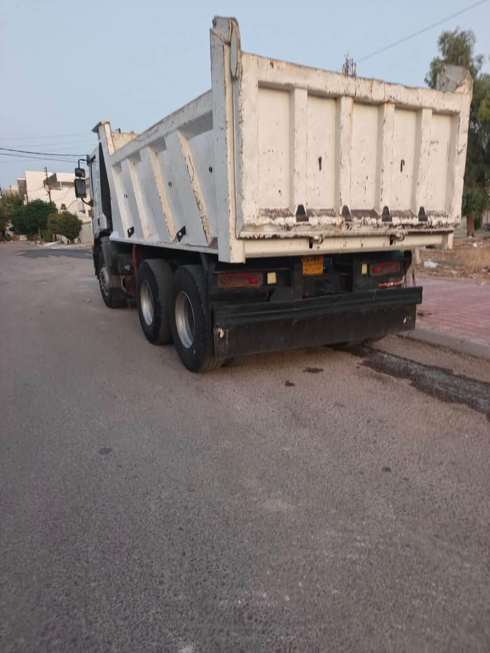 ئەفیکۆ بۆ فرۆشتن 
٢٠٠٢ مەکینە ڕەش 
شانسی  تەحویل تەبرید بەشەرت
***********
