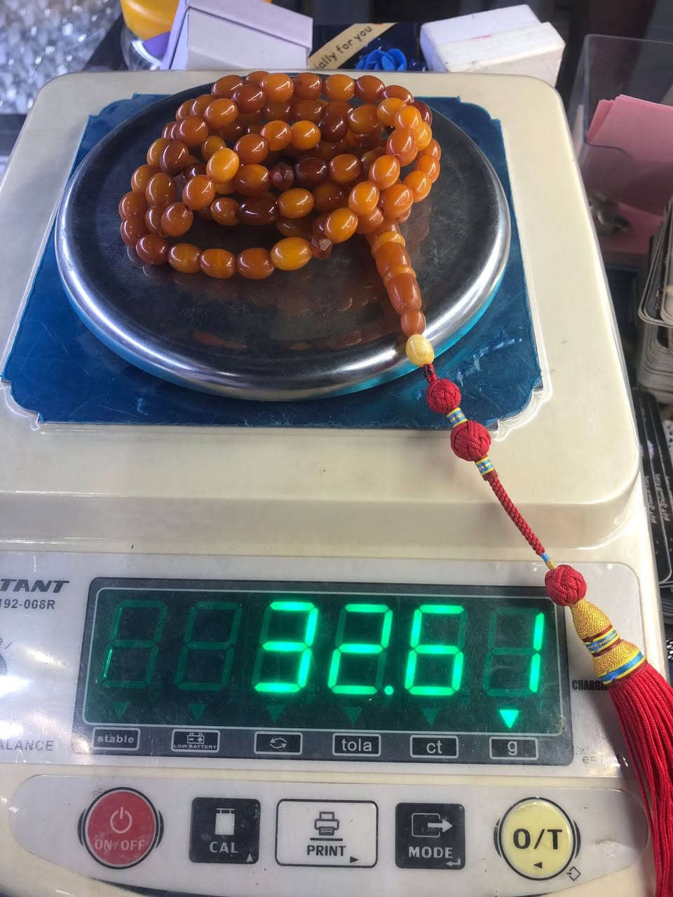 السلام عليكم
سبحه ١٠١ كهرب انتيك اصل عقود الوزن 32 غرام ونص
خاتم كهرب فضه ايطاليه مختوم 925 
عقد+ اسوار ماكنتوش 
عقد + سوار كهرب كونياك فواصل فضه 
سوار كهرب الماني انتك عدد 3 
للاستفسار اتصال او واتساب ***********
