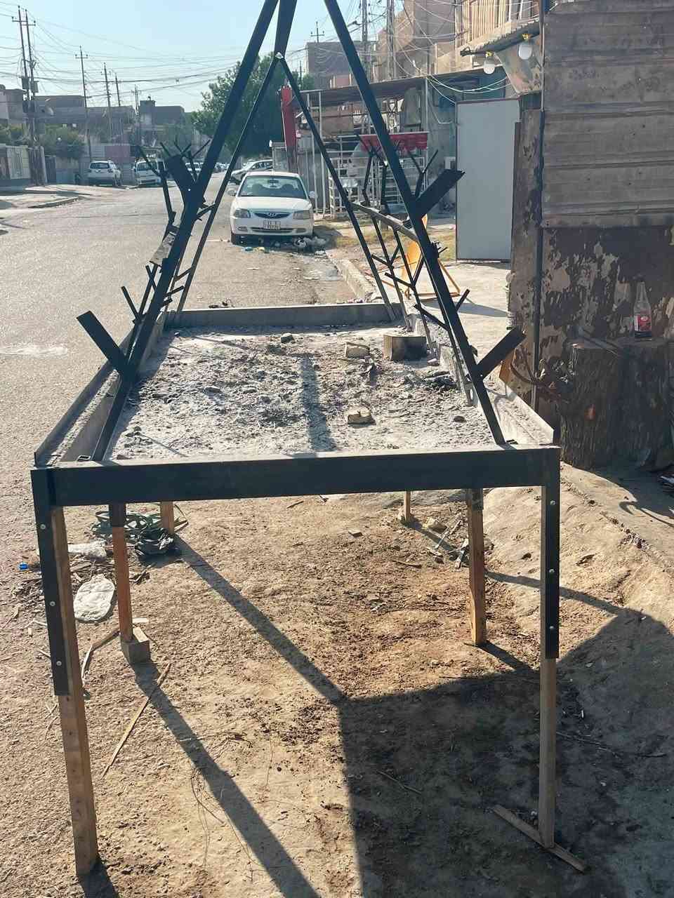 شوايت سمك او دجاج مستطيله العرض متر الطول مترتين حديد ثقيل السعر ١٥٠ للستفسار ***********
